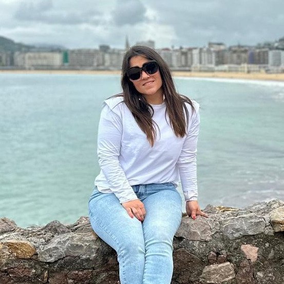 Victoria, socia fundadora y responsable de home staging y dirección de espacio en Mise & Stay
